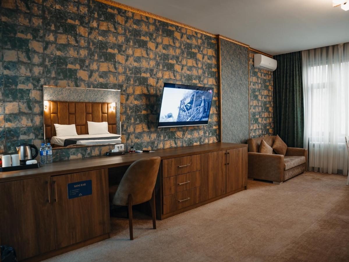 Alison Hotel Baku Exteriör bild