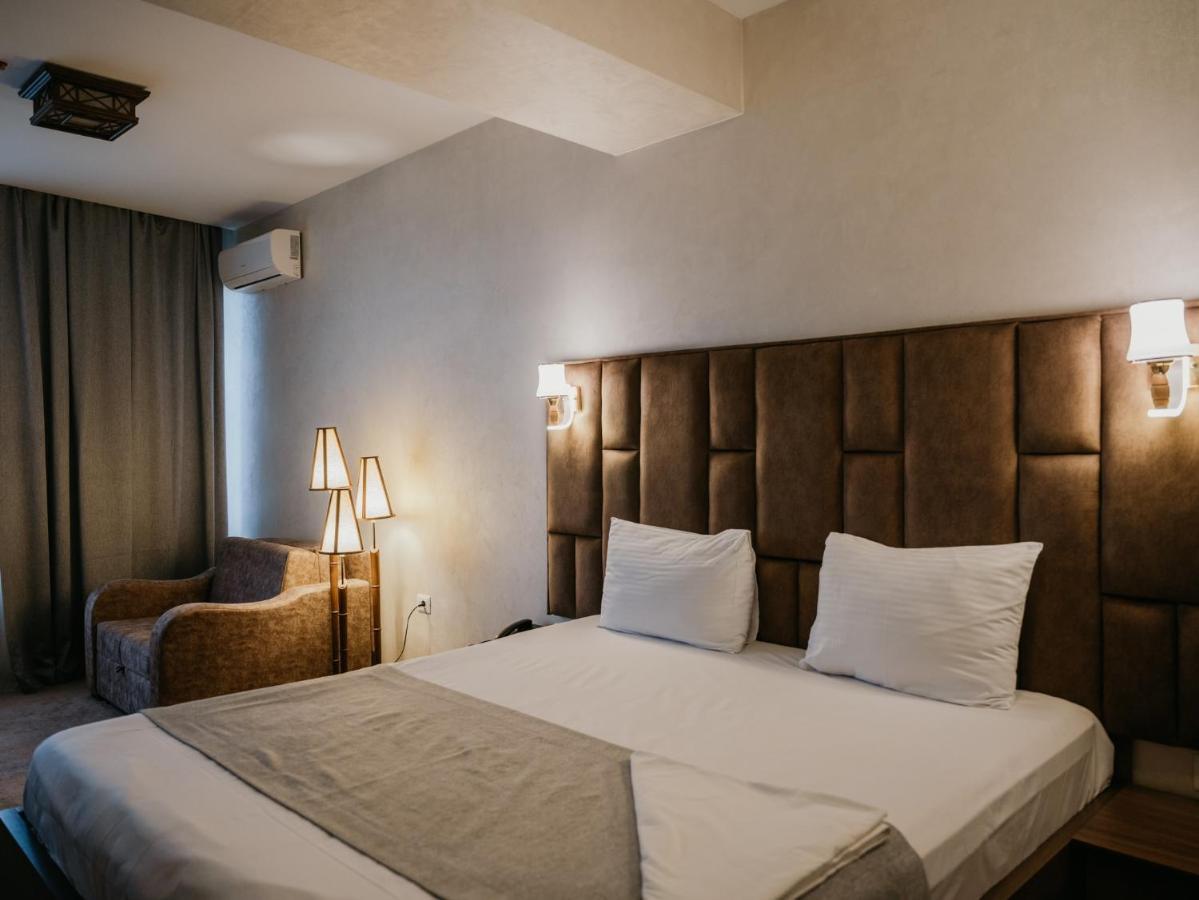 Alison Hotel Baku Exteriör bild