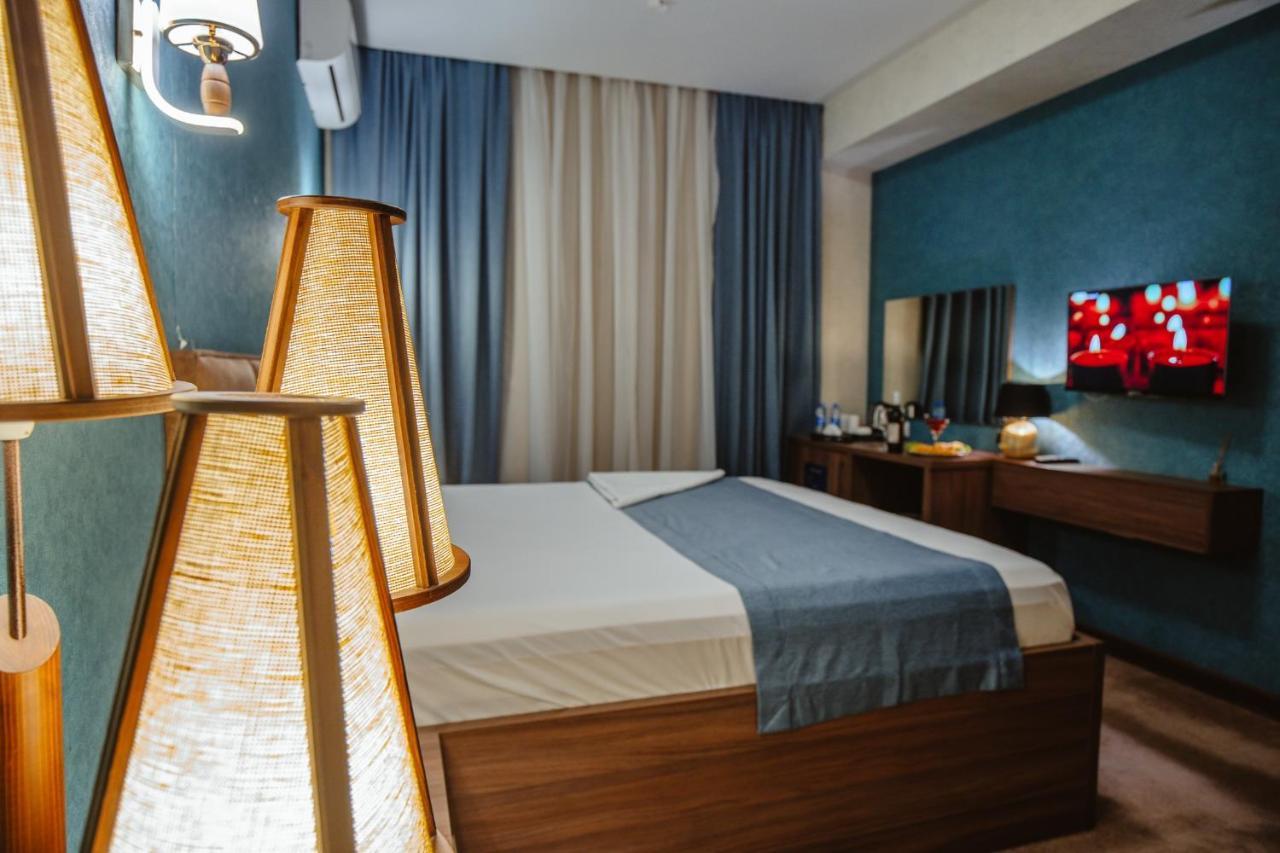 Alison Hotel Baku Exteriör bild