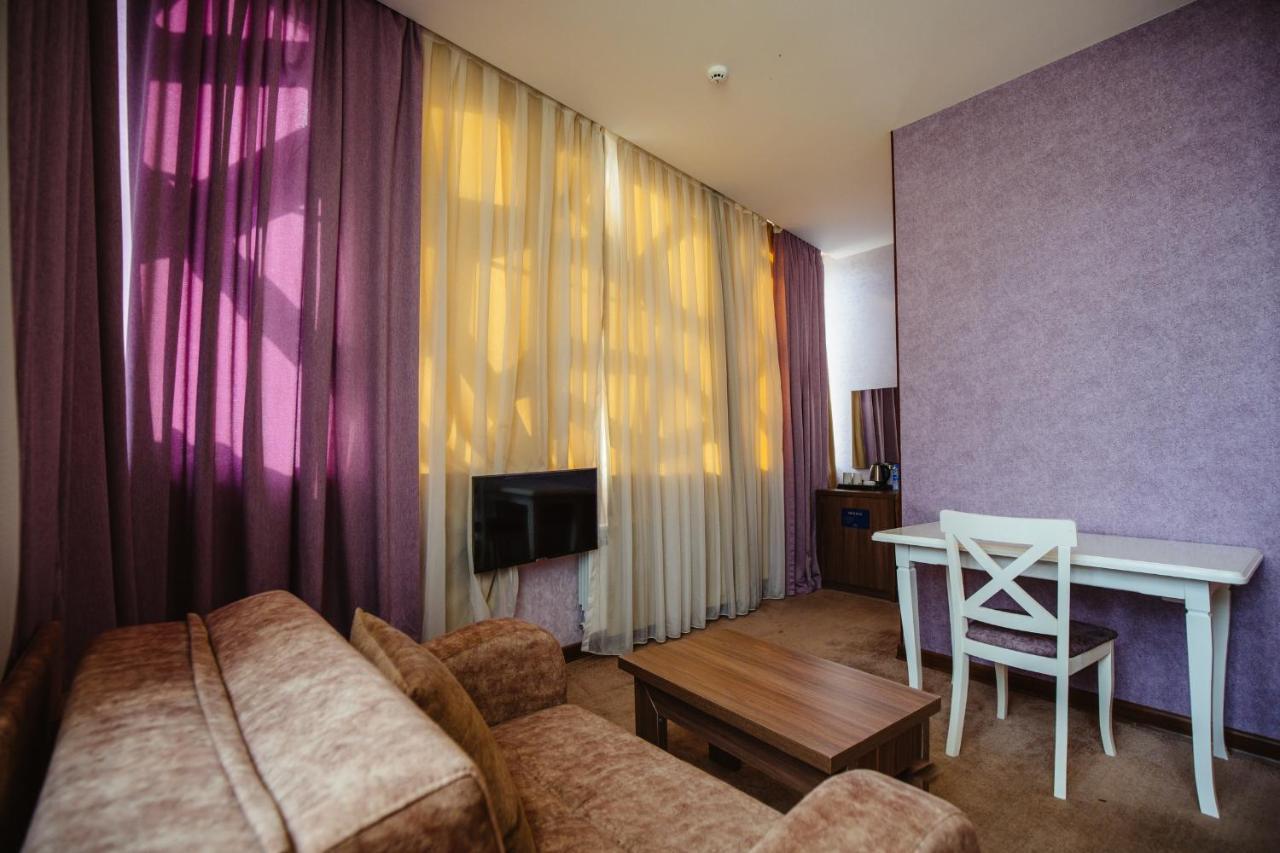Alison Hotel Baku Exteriör bild