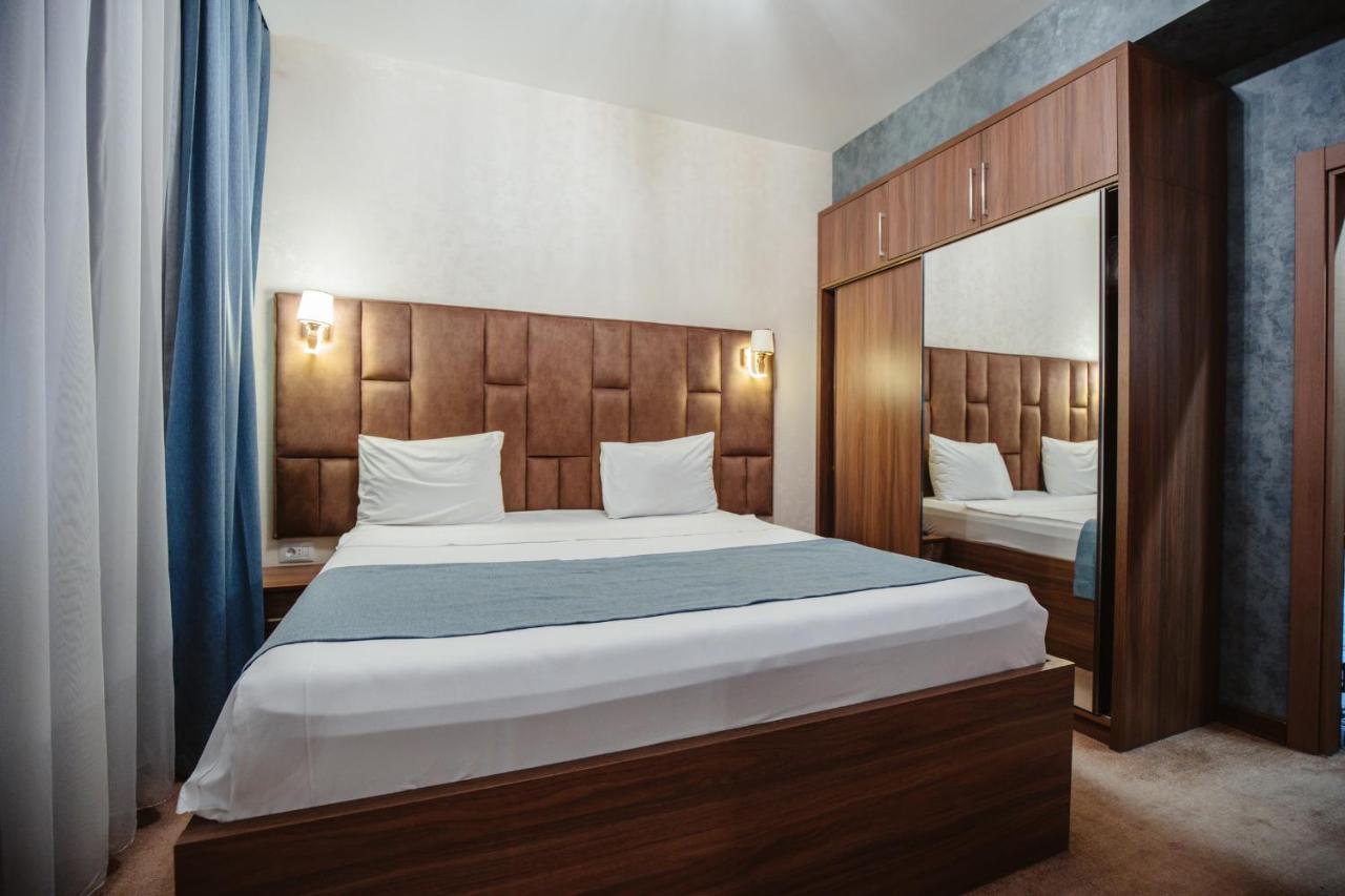 Alison Hotel Baku Exteriör bild