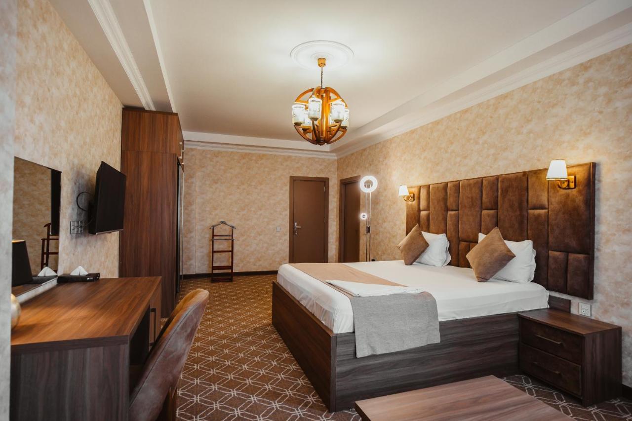 Alison Hotel Baku Exteriör bild