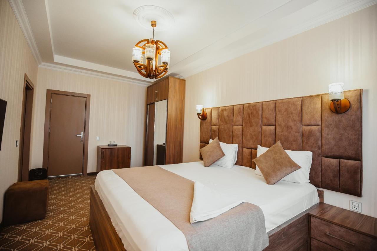 Alison Hotel Baku Exteriör bild
