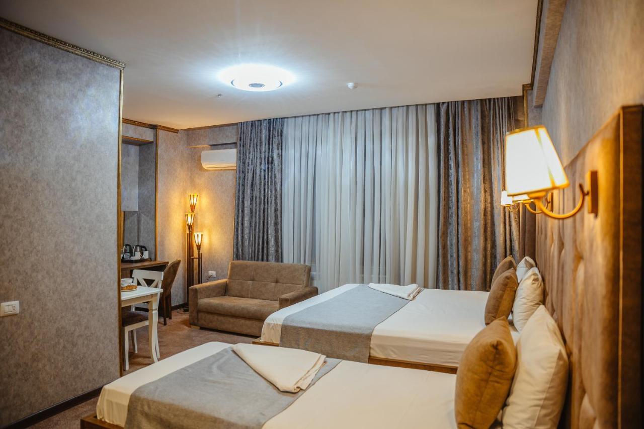 Alison Hotel Baku Exteriör bild