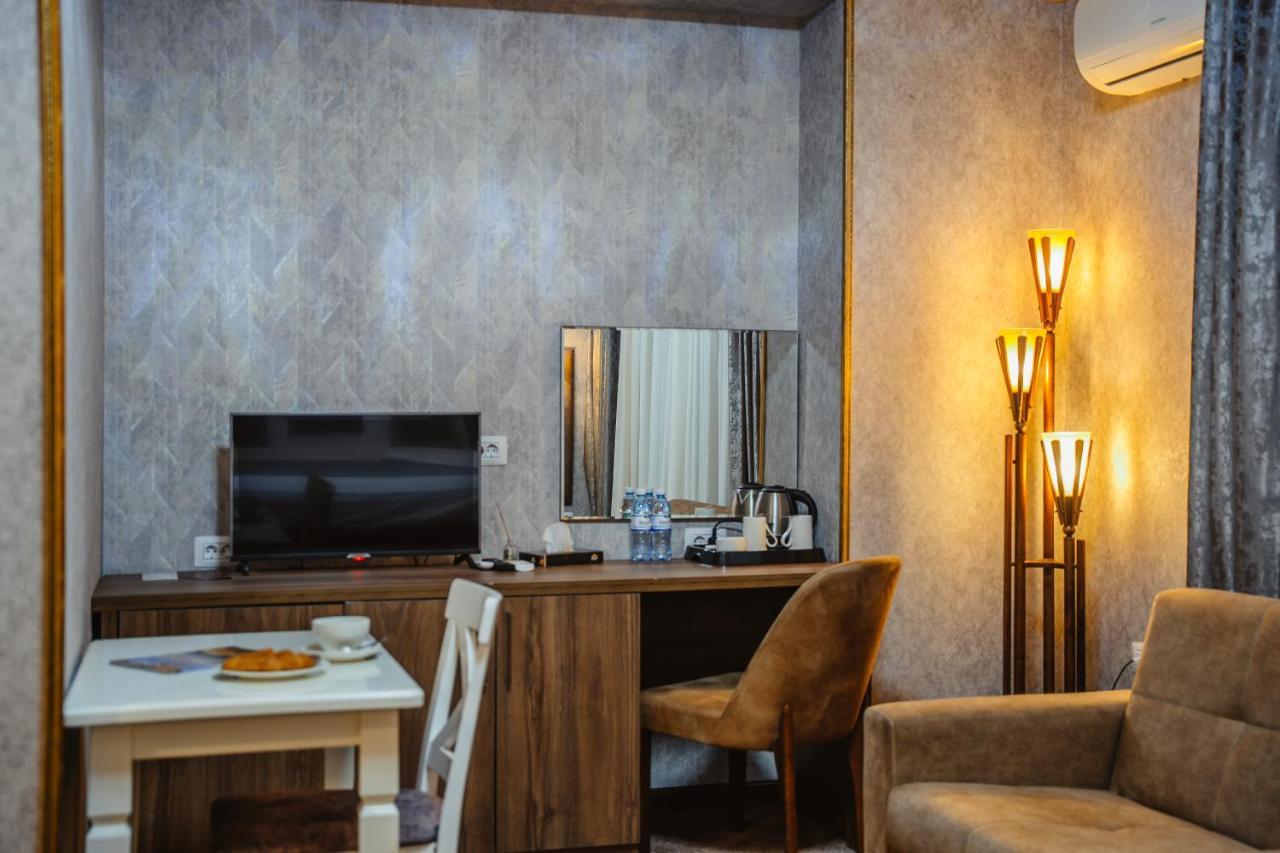 Alison Hotel Baku Exteriör bild