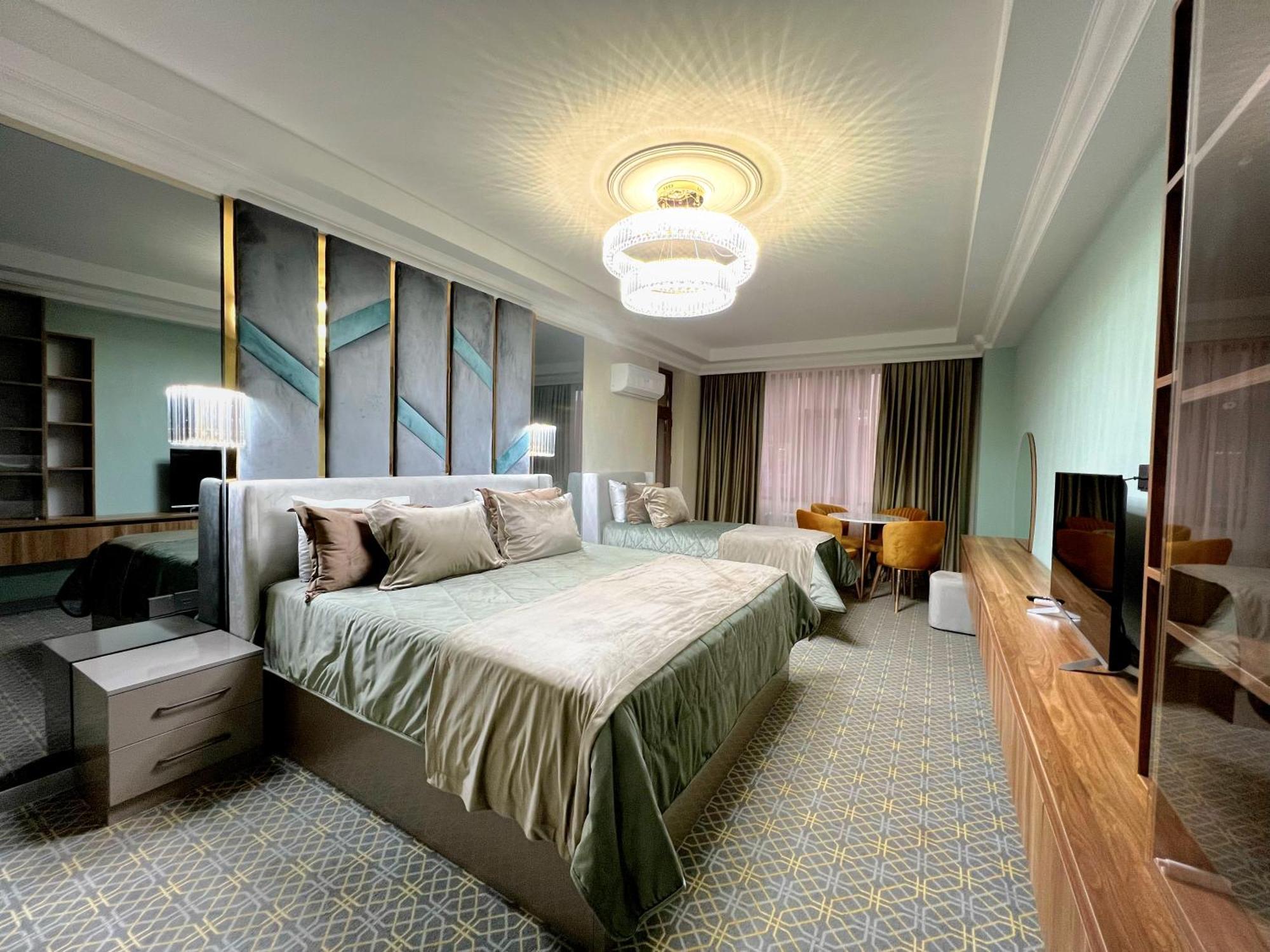 Alison Hotel Baku Exteriör bild