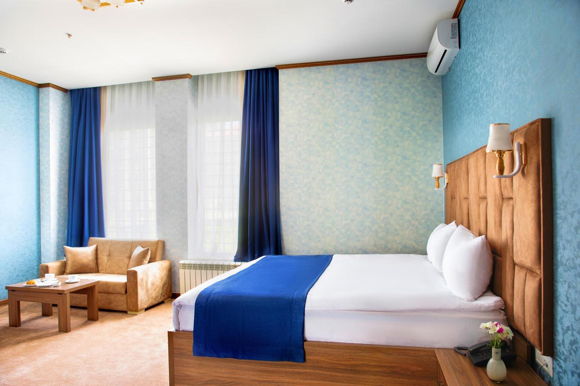 Alison Hotel Baku Exteriör bild